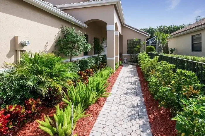 10091 Dover Carriage Lane, Lake Worth, FL 33449 - Image #2