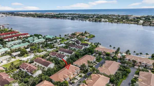 124 Las Brisas Circle, Hypoluxo, FL 33462