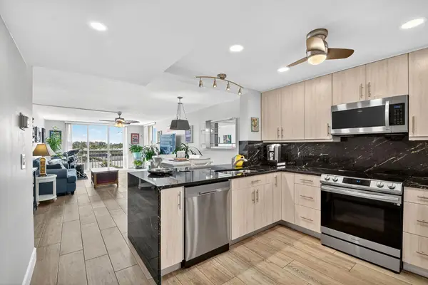 3581 S Ocean Boulevard #5-D, South Palm Beach, FL 33480