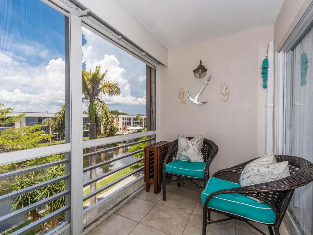 765 Jeffery Street #1-301, Boca Raton, FL 33487 - Image #1
