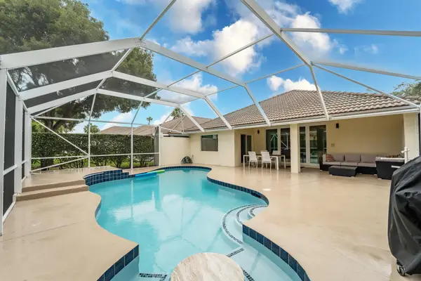 5658 S Fountains Drive, Lake Worth, FL 33467