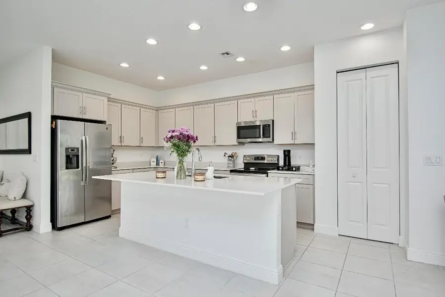 16420 Sandy Shore Drive, Loxahatchee, FL 33470 - Image #2