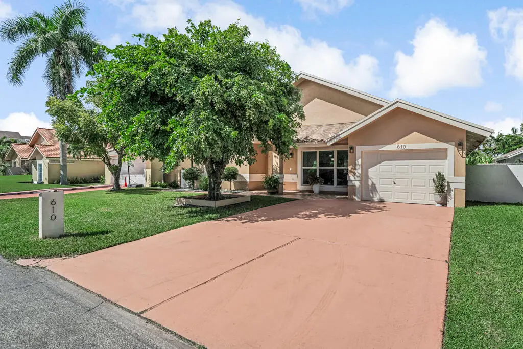 610 NW 207th Avenue, Pembroke Pines, FL 33029 - Image #1