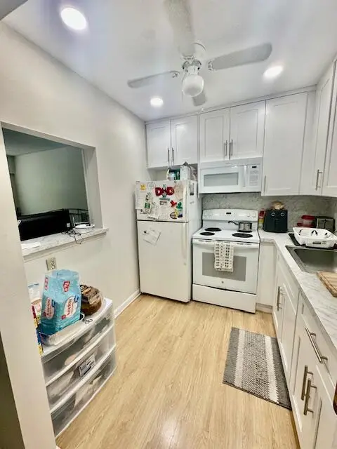 583 Fanshaw #N, Boca Raton, FL 33434 - Image #3