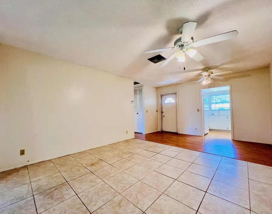 2545 Dudley Drive W #L, West Palm Beach, FL 33415 - Image #3