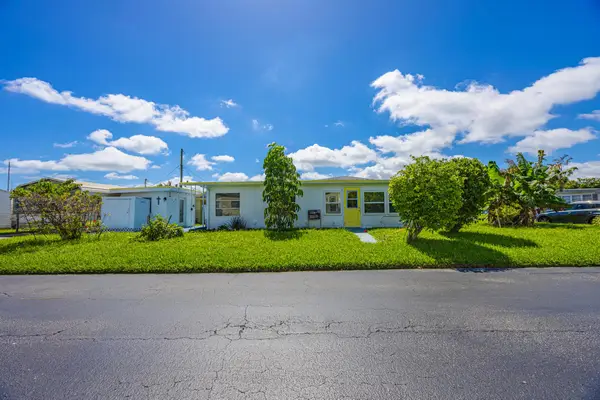 8904 Palm Street, Boynton Beach, FL 33436