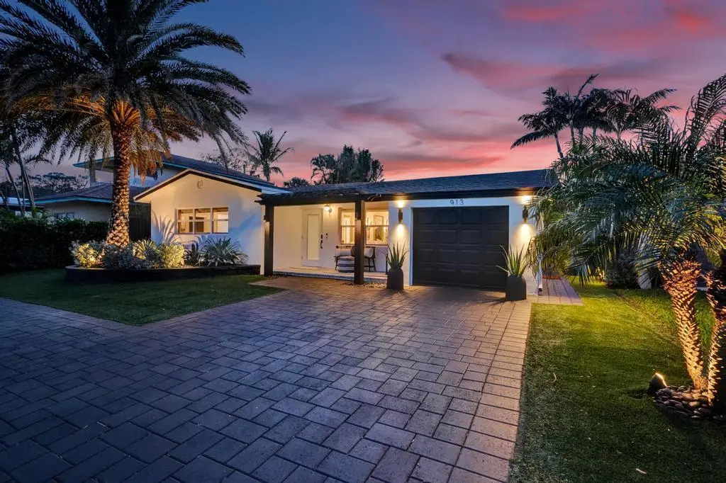 913 S Lakeside Place, Lantana, FL 33462 - Image #1