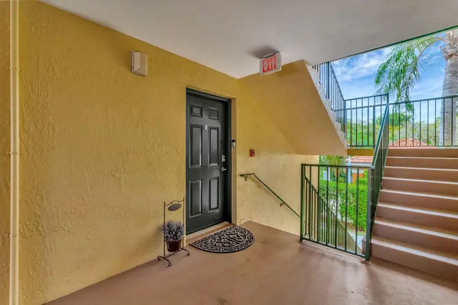 103 Yacht Club Way #206, Hypoluxo, FL 33462 - Image #3