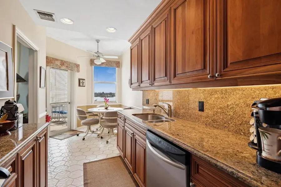 2860 S Ocean Boulevard #602, Palm Beach, FL 33480 - Image #3