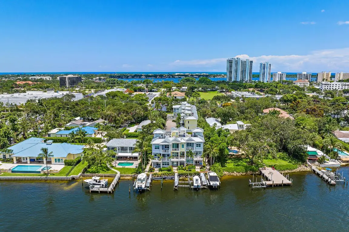 1033 Harbor Villas Drive #4, North Palm Beach, FL 33408 - Image #1