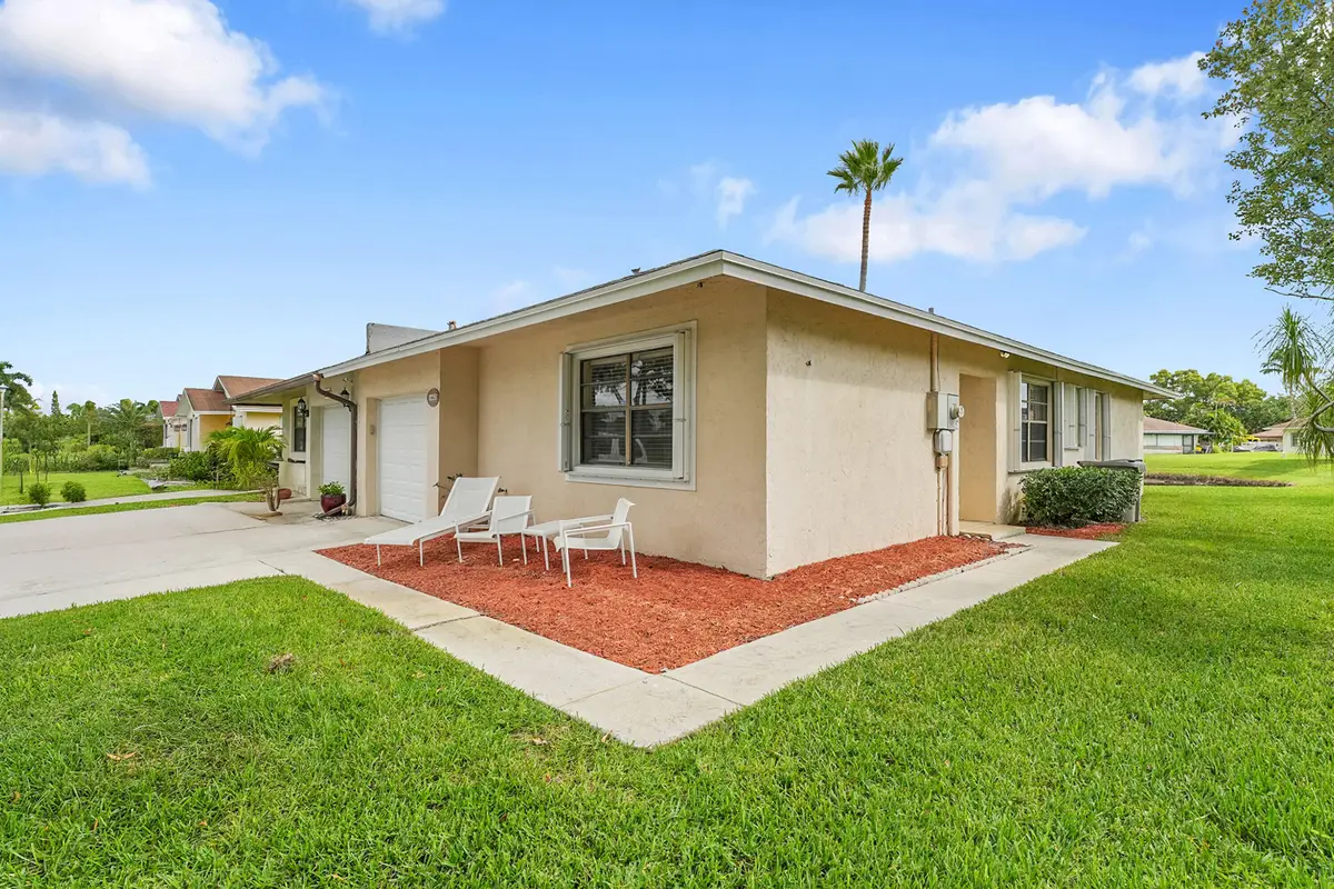 1662 Granfern Avenue, West Palm Beach, FL 33415 - Image #1