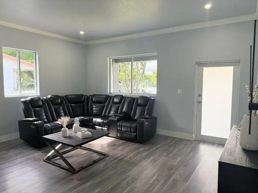 5628 Flagler Street, Hollywood, FL 33023 - Image #2