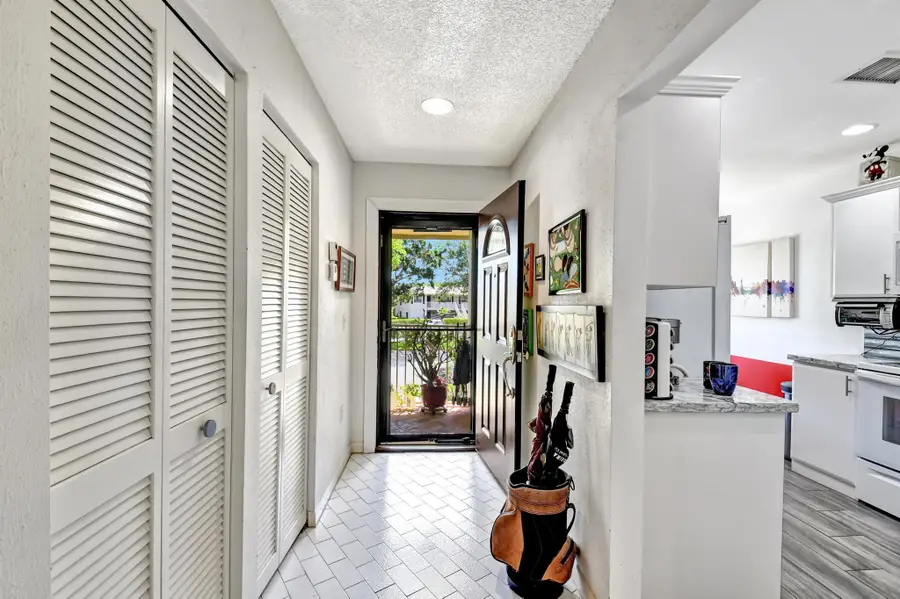 15 Stratford Drive #B, Boynton Beach, FL 33436 - Image #3