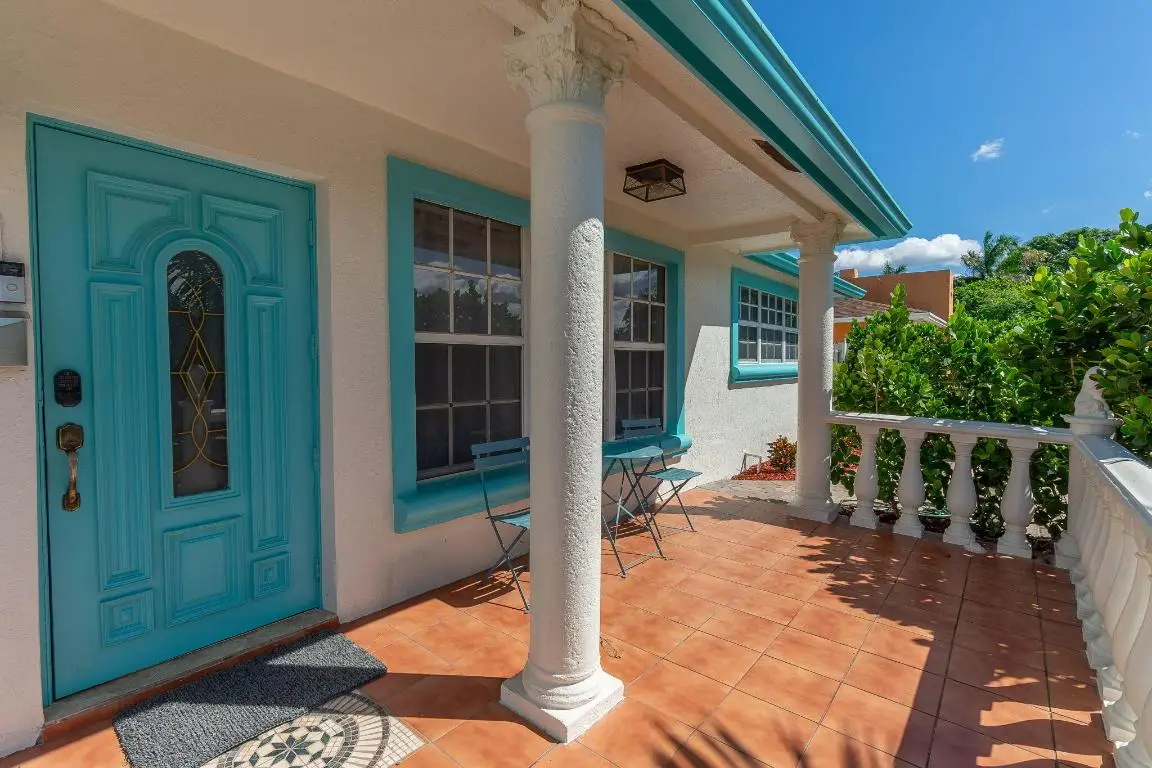 951 Green Street, West Palm Beach, FL 33405 - Image #1