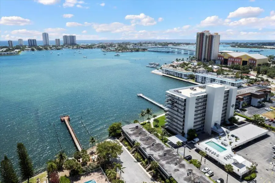 3040 Lake Shore Drive #101, Riviera Beach, FL 33404 - Image #2