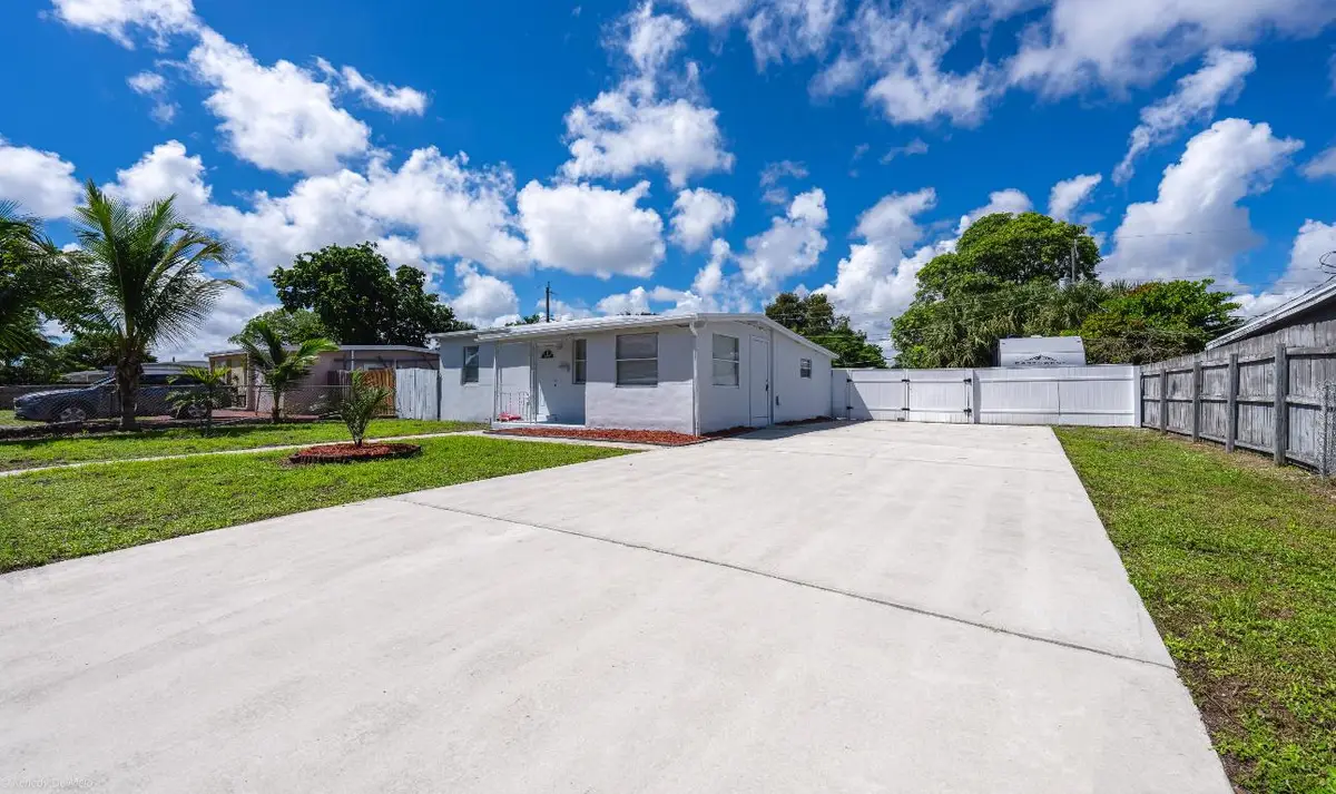 5337 NE 17th Avenue, Pompano Beach, FL 33064 - #1