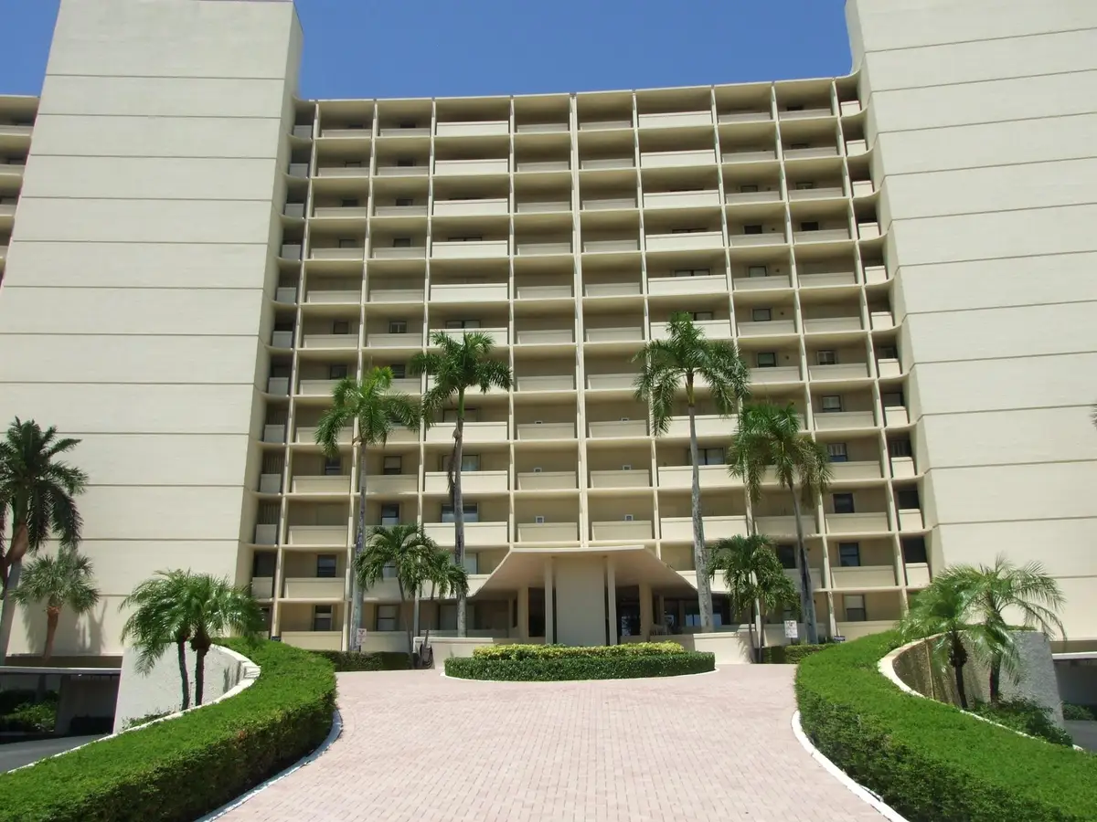 130 Lakeshore Drive #522, North Palm Beach, FL 33408 - Image #1