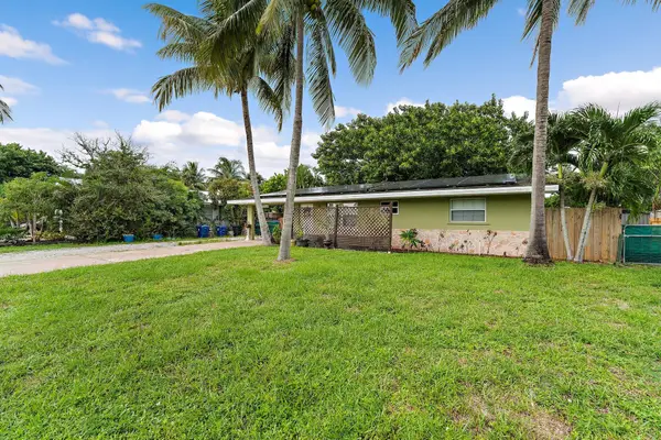 1007 Pottawatomie Street, Jupiter, FL 33458