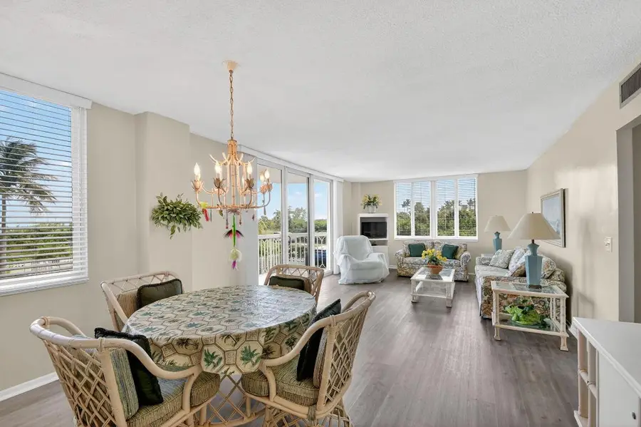 125 Ocean Avenue #216, Palm Beach Shores, FL 33404 - Image #3