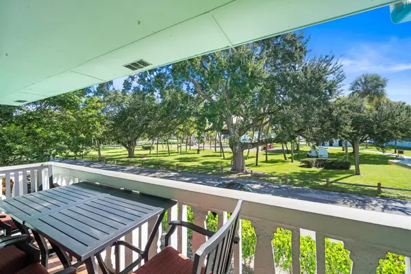421 S Lakeside Drive #7, Lake Worth Beach, FL 33460
