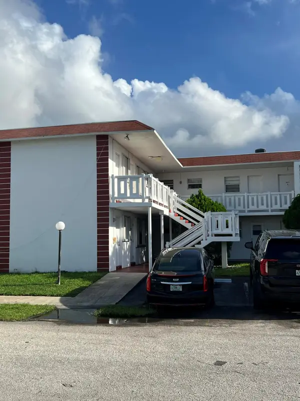 1280 NW 43rd Terrace #109, Lauderhill, FL 33313