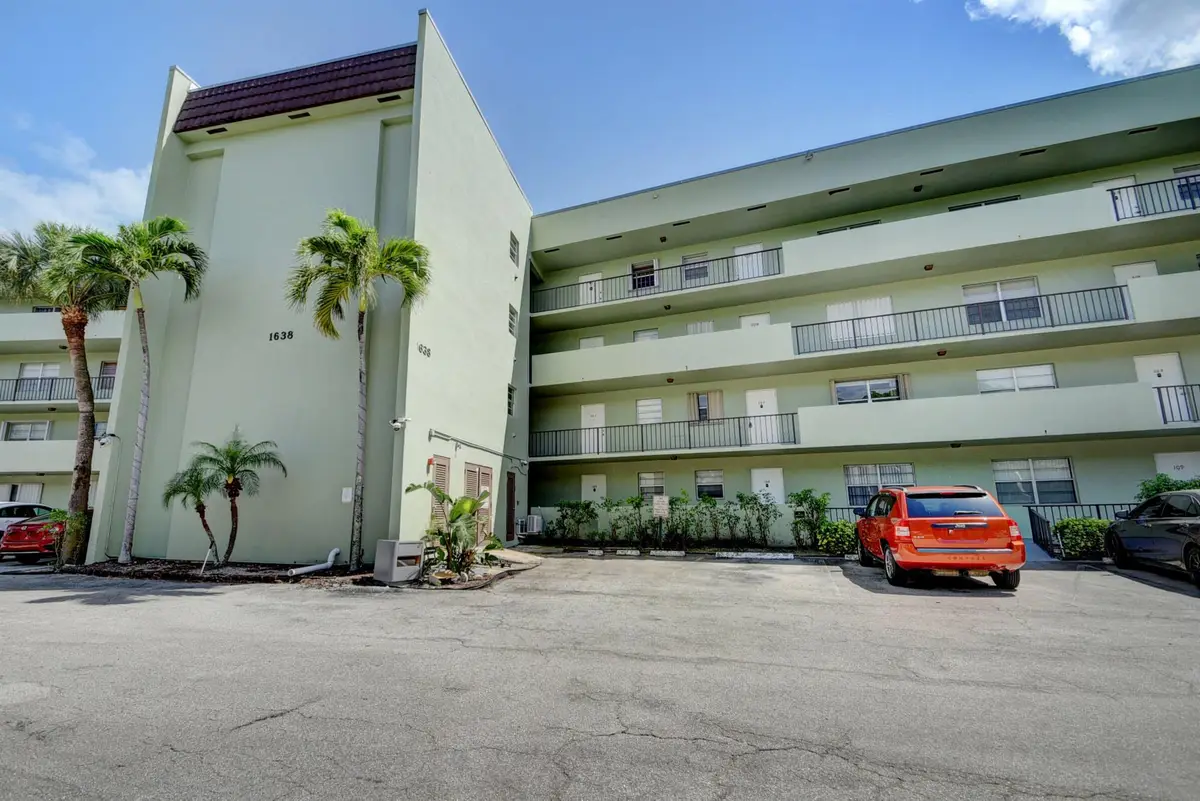 1638 Embassy Drive #208, West Palm Beach, FL 33401 - Image #1