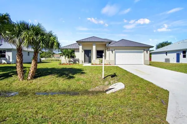 4711 Seagrape Drive, Fort Pierce, FL 34945