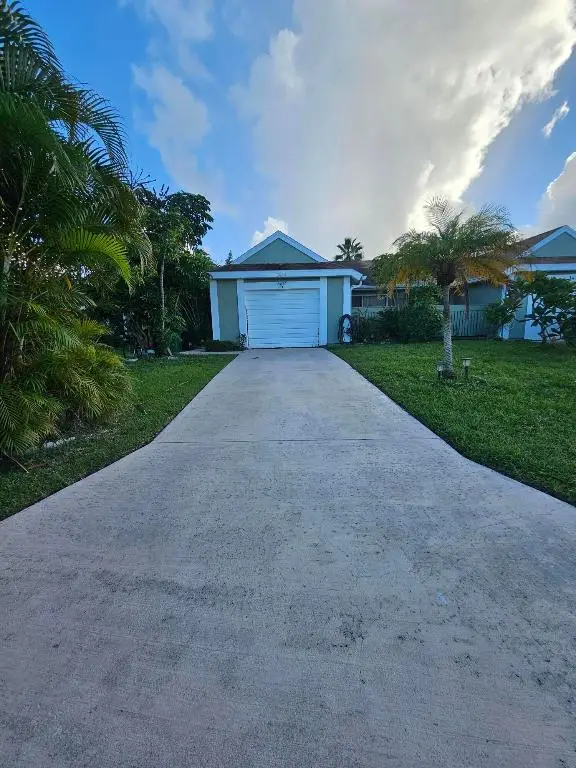 1434 SE Larkwood Circle, Port Saint Lucie, FL 34952 - Image #2