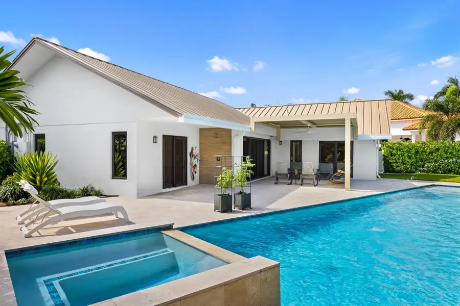 843 NE Mulberry Drive, Boca Raton, FL 33487 - Image #2