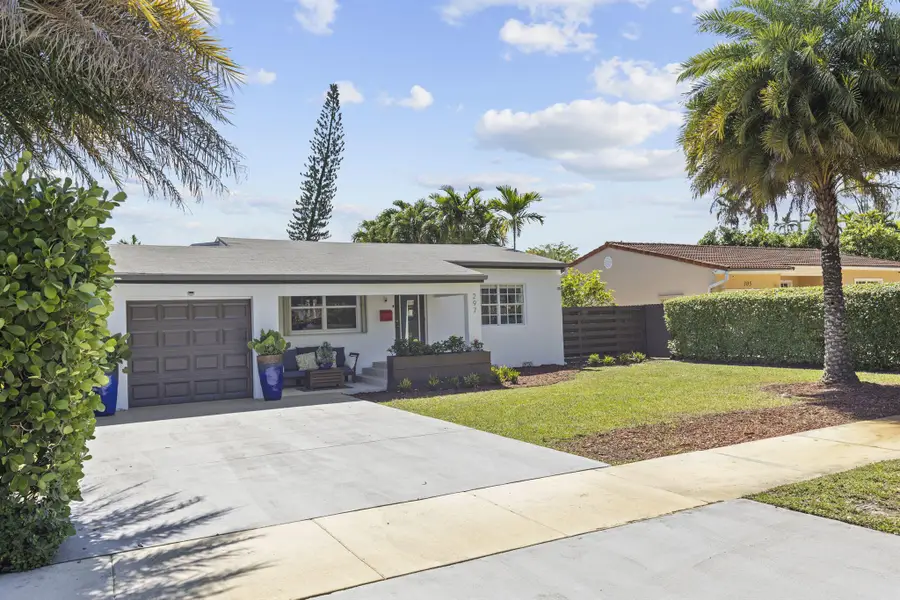 297 Minola Drive, Miami Springs, FL 33166 - Image #3
