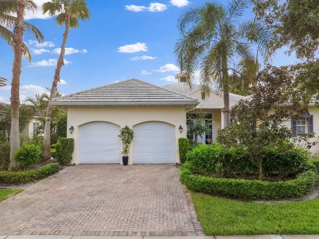 6585 Martinique Way, Vero Beach, FL 32967 - Image #1