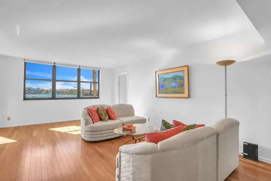 1648 Jupiter Cove Drive #209, Jupiter, FL 33469 - Image #2