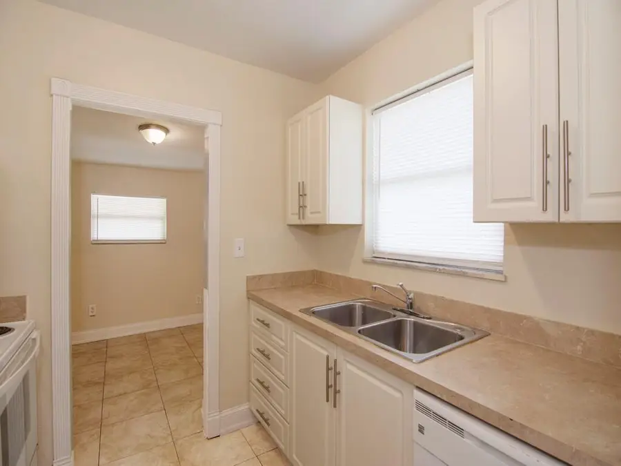 104 SE El Sito Court, Port Saint Lucie, FL 34952 - Image #2