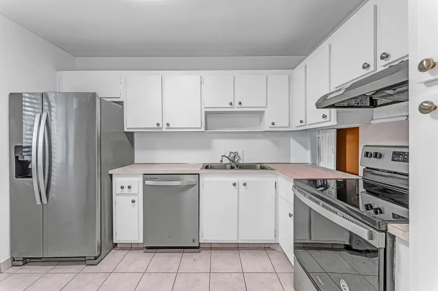 4465 Luxemburg Court #103, Lake Worth, FL 33467 - Image #2