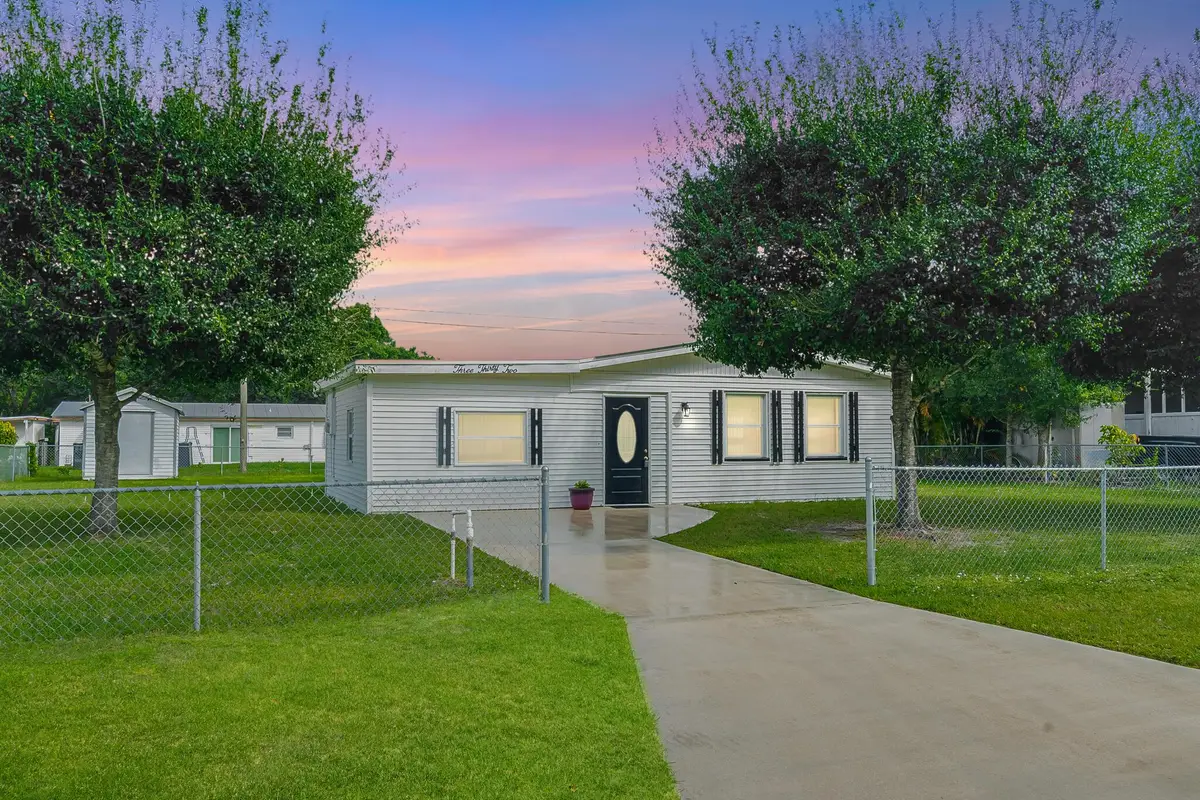 332 Ashley Street, Fort Pierce, FL 34982 - #1