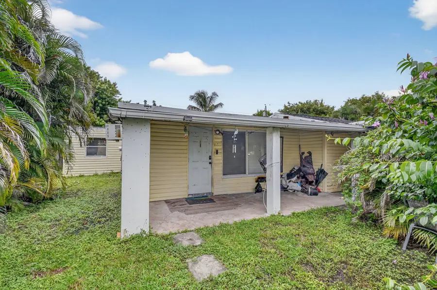 1079 Highview Road, Lake Worth, FL 33462 - Image #2