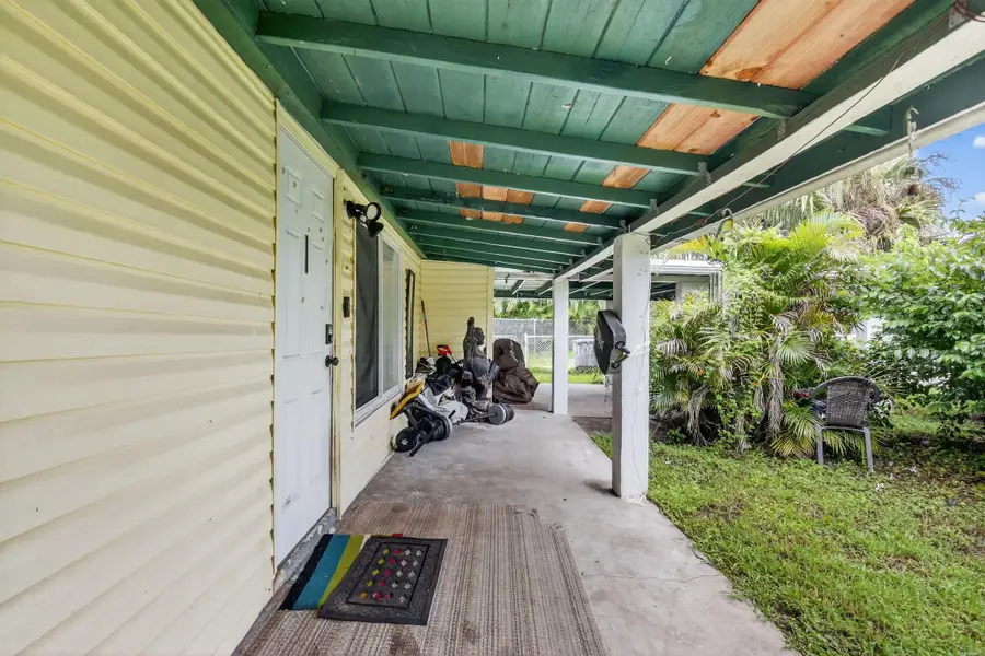 1079 Highview Road, Lake Worth, FL 33462 - Image #3