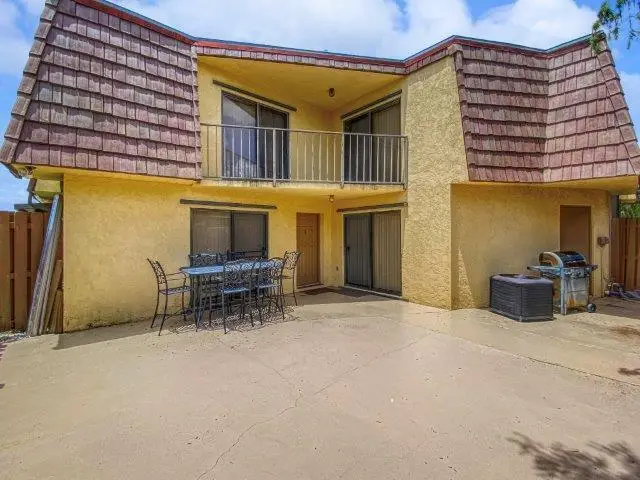 62 Springdale Circle, Palm Springs, FL 33461 - Image #2