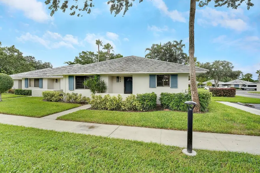 828 Club Drive, Palm Beach Gardens, FL 33418 - Image #2