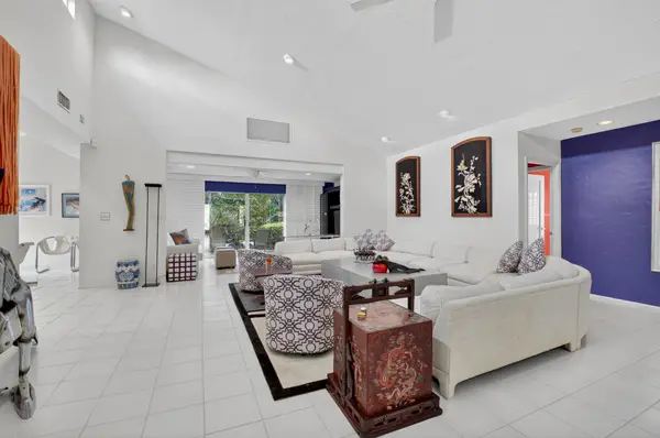 20432 Woodbridge Lane, Boca Raton, FL 33434