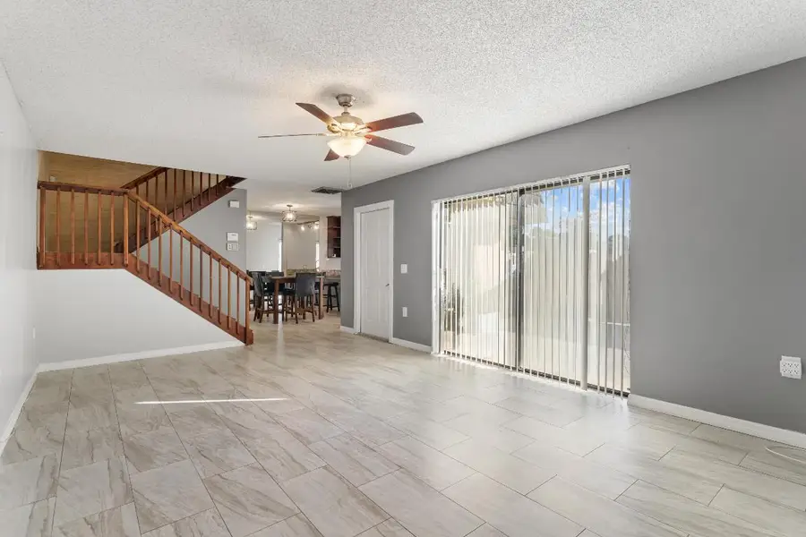 2410 24th Way, West Palm Beach, FL 33407 - Image #3