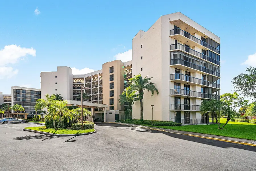 5279 Fountains Drive S #405, Lake Worth, FL 33467 - Image #2