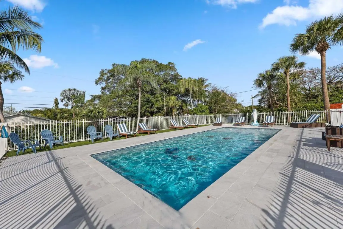 909 N A Street, Lake Worth Beach, FL 33460 - Image #1