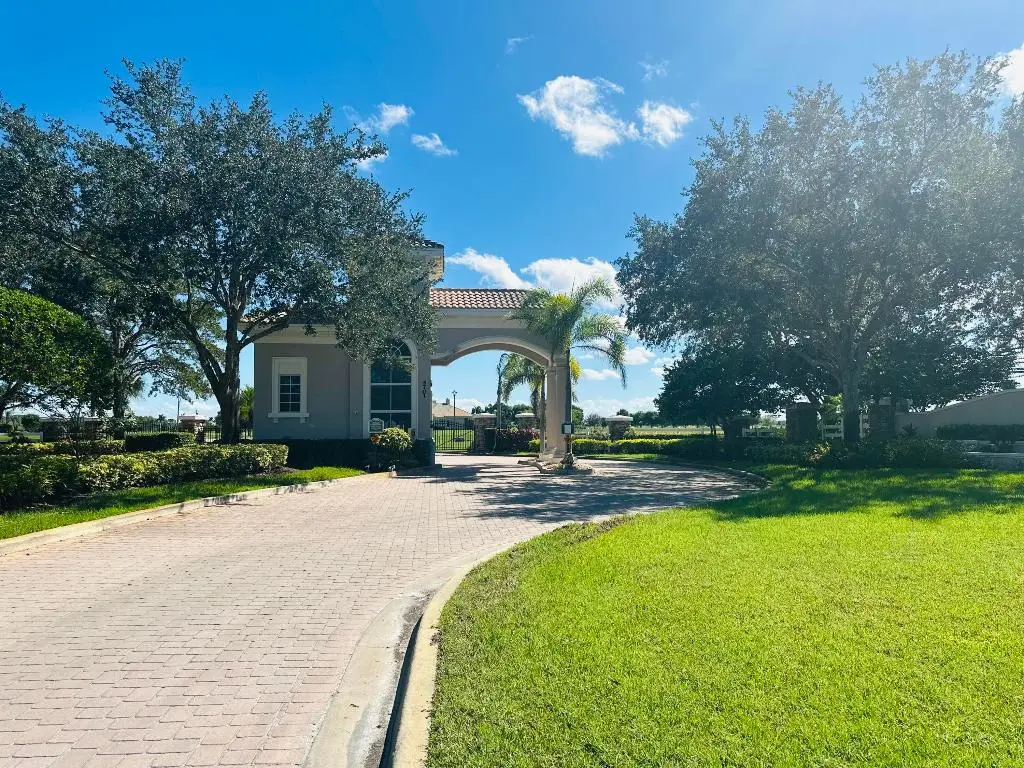 2820 SW Stoneybrook Way, Palm City, FL 34990 - #1