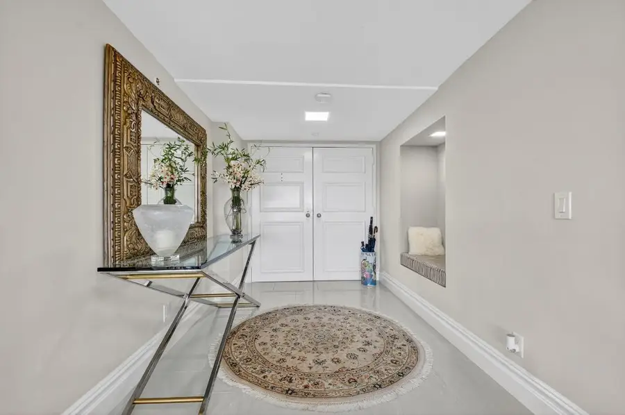 1900 Consulate Place #203, West Palm Beach, FL 33401 - Image #3