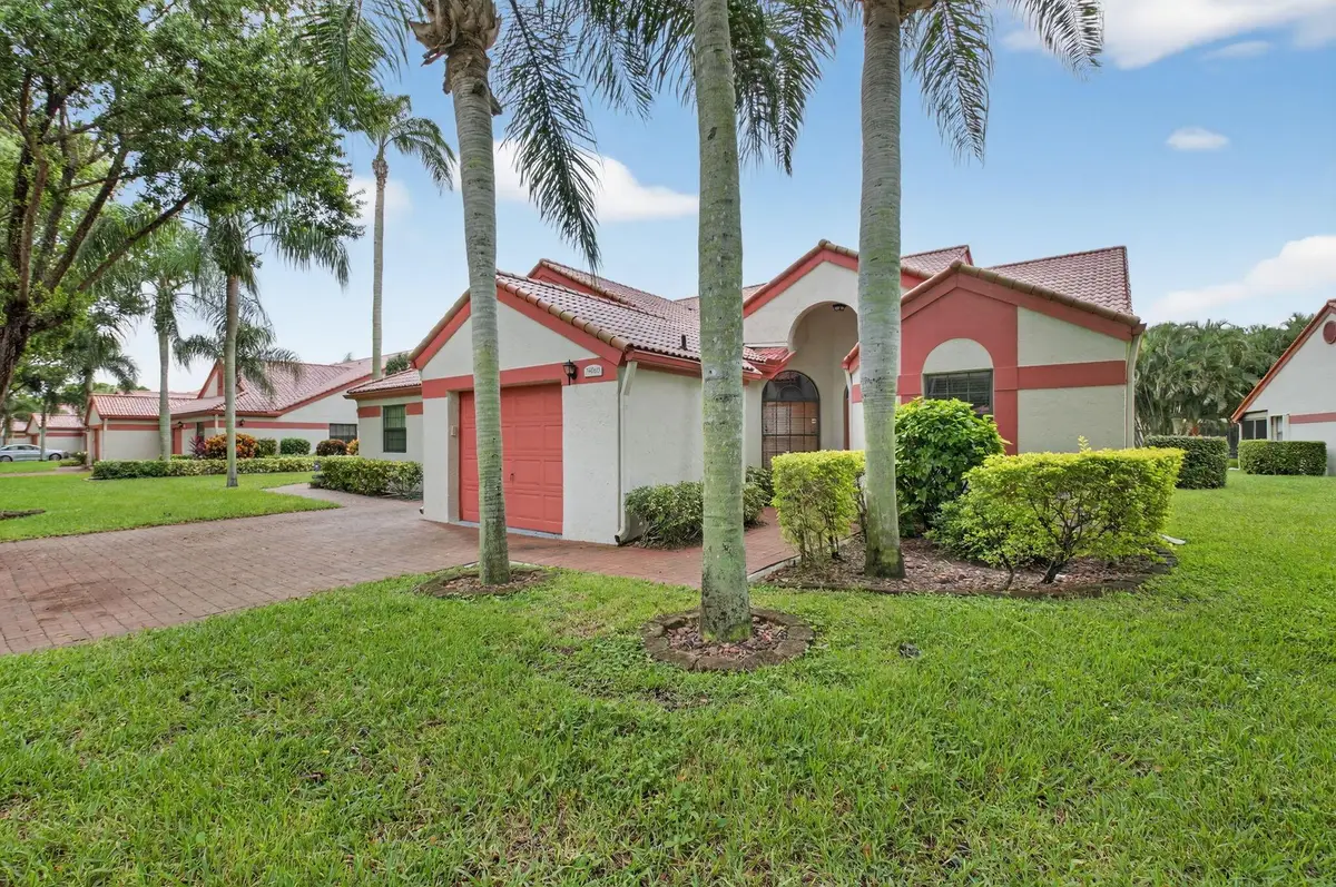 7906 Lexington Club Boulevard #B, Delray Beach, FL 33446 - Image #1