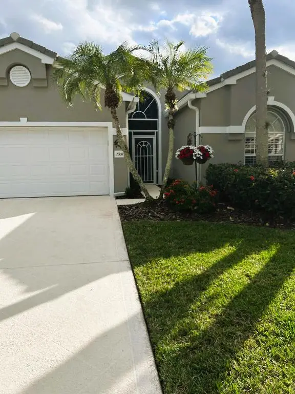 7007 SE Twin Oaks Circle, Stuart, FL 34997 - Image #2