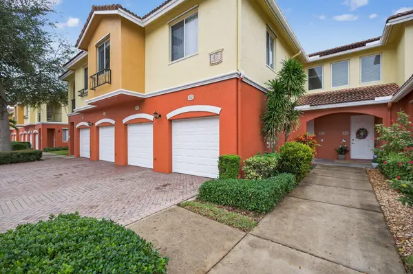 47 SE Sedona Circle #102, Stuart, FL 34994