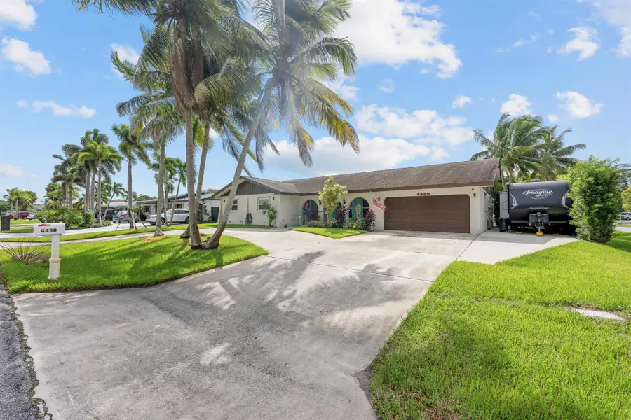 4430 Gardenia Drive, Palm Beach Gardens, FL 33410 - Image #2