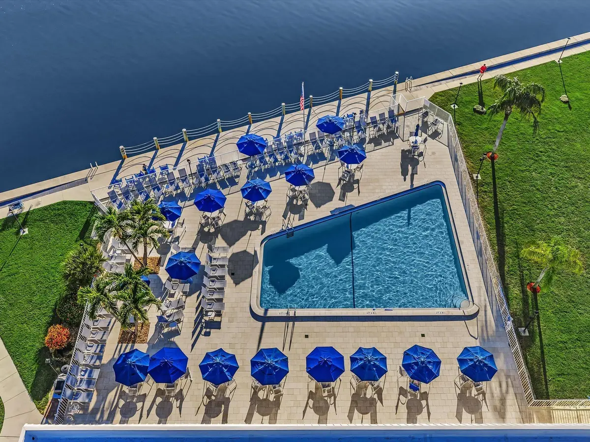 33 Colonial Club Drive #203, Boynton Beach, FL 33435 - Image #1